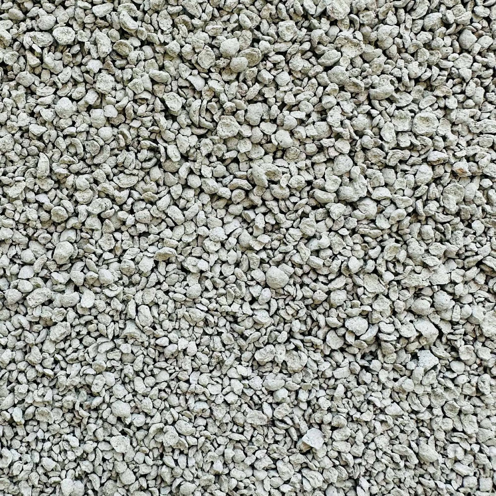 Bulk bentonite clay cat litter supply